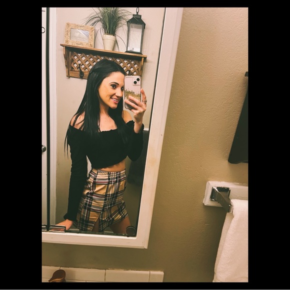 morgan’s closet 👑 - Picture 1 of 3